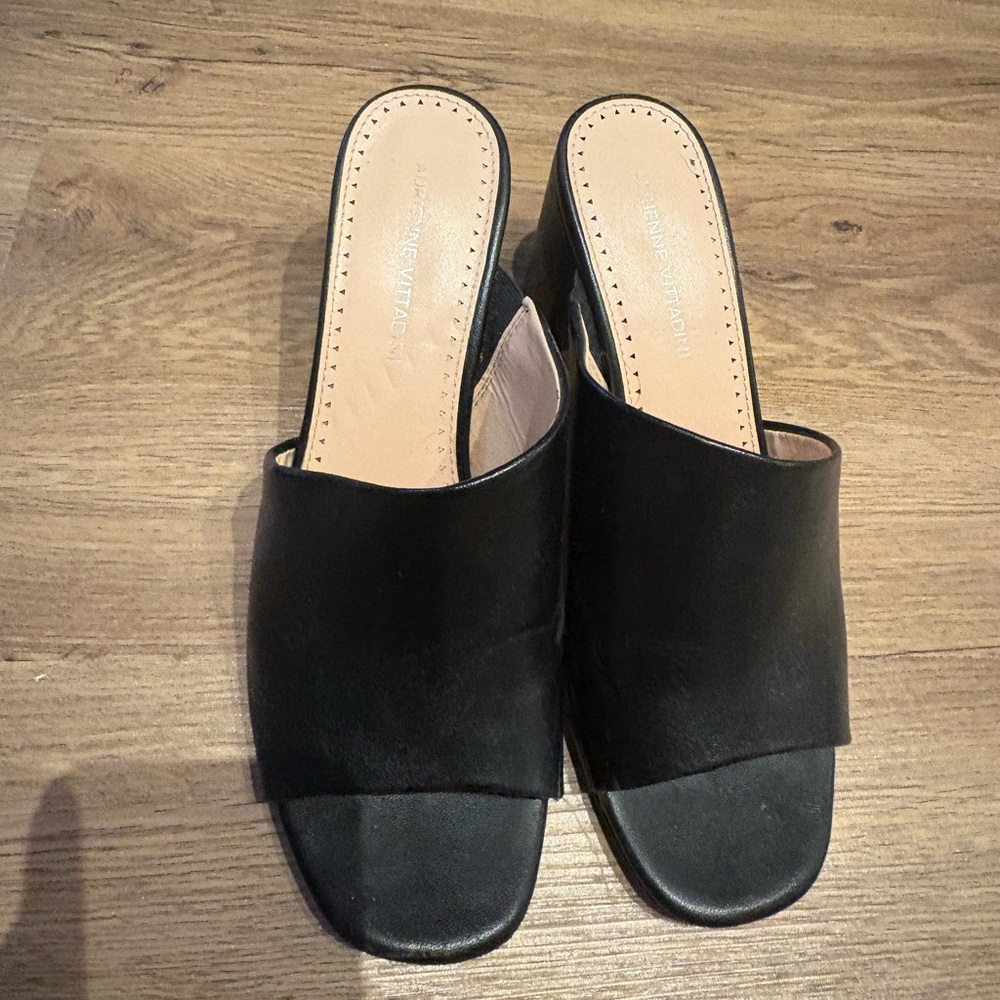 Adrienne Vittadini Black Women's Mules